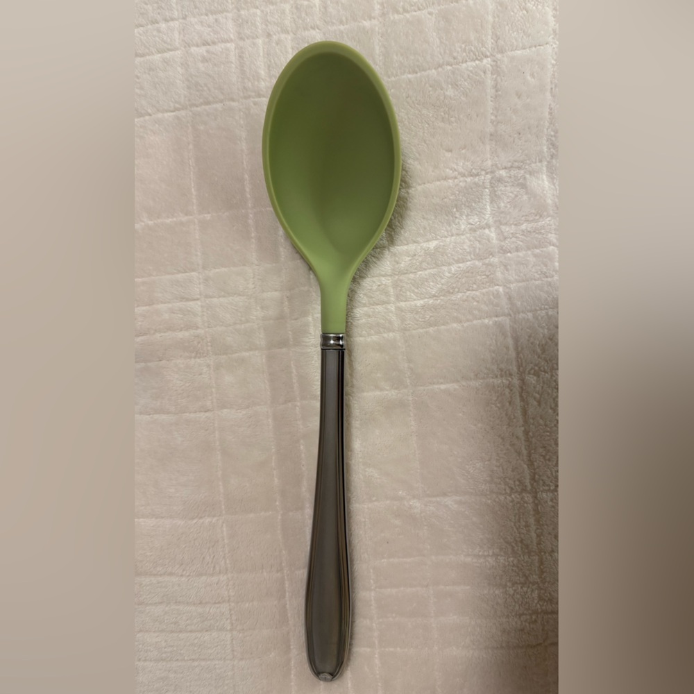 Princess House Barrington Collection
Stainless Steel & Green Silicone Deep
Spoon